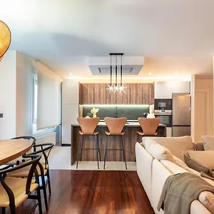 Apartamento New! Lovely 4-bedroom Loft In, Bilbao